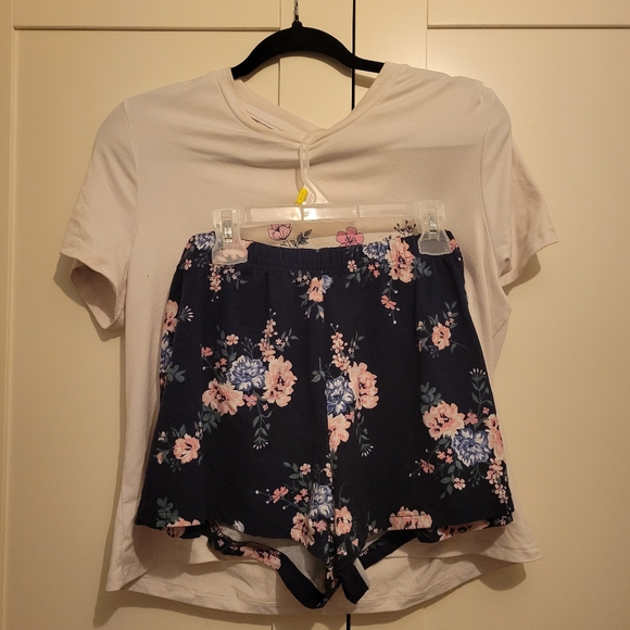 Pj set - Picture 2 of 2